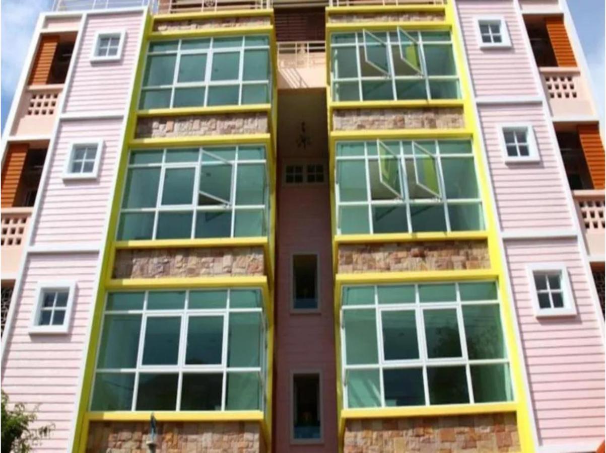OYO 75405 Ladda Place Bangkok Exterior foto